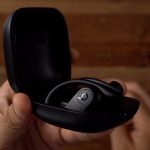 Powerbeats-Pro-Charging-Case-Opened.jpg