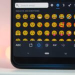 Hands-on-with-Android-11s-brand-new-emoji-Video.jpg